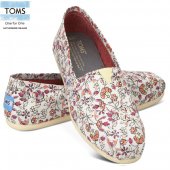 【送料無料】　【レディース】　TOMS　トムス　クラシック　スリッポン　ピンクフローラル柄　Veganシリーズ　Pink Floral Women's Classics